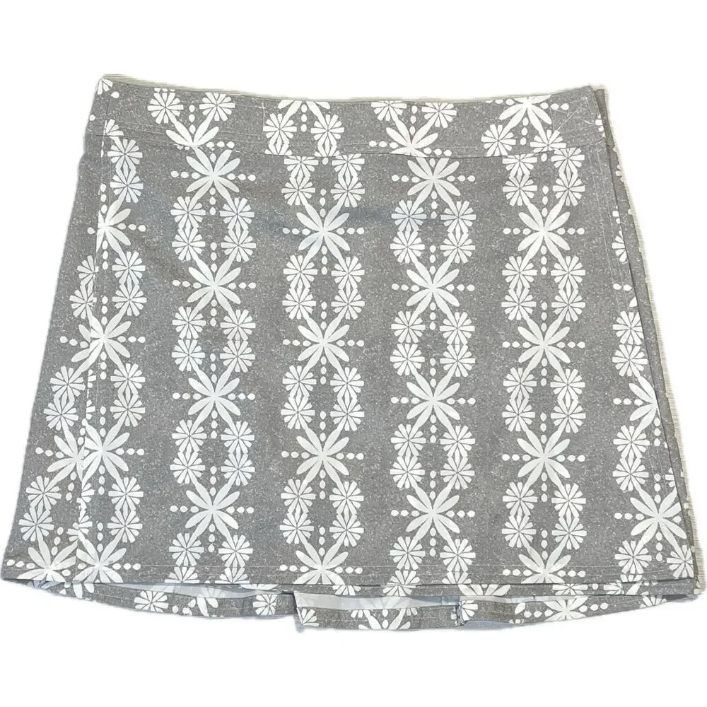 Ripskirt Hawaiian Gray Floral Quick Dry Active Mini Wrap Skirt Women’s Size M